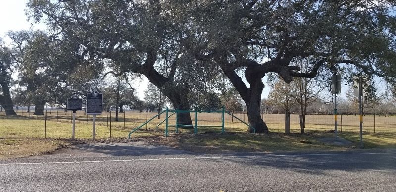 The view of the Cibolo Crossing on the Gonzales Road Marker from the road image. Click for full size.