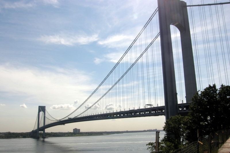 Staten Island - The Verrazano Narrows Bridge image. Click for full size.