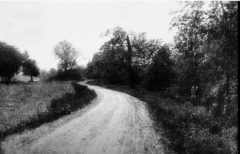 The mound as seen in the 1930s image. Click for full size.