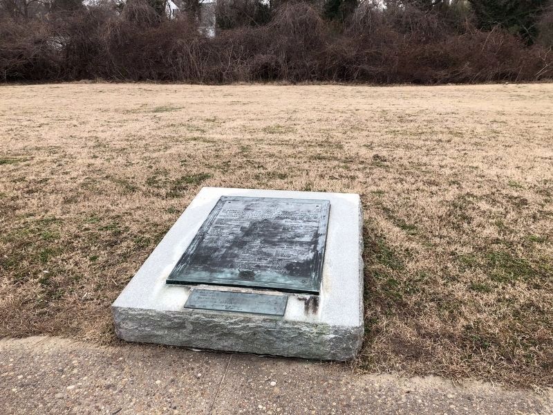 Yorktown Campaign Memorial [Second plaque] image. Click for full size.