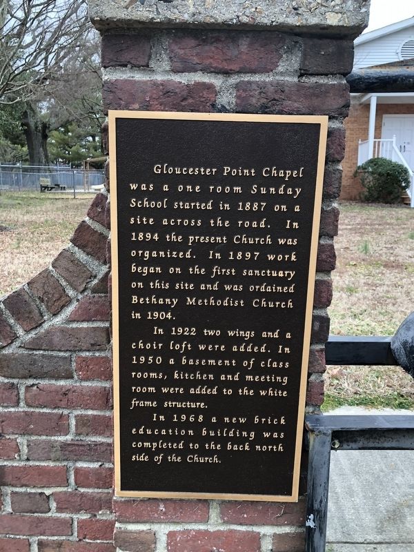 Gloucester Point Chapel Marker [Left plaque] image. Click for full size.
