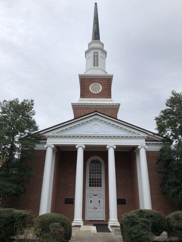 Williamsburg United Methodist Church. Click for full size. Williamsburg United Methodist Church image. Click for full size.