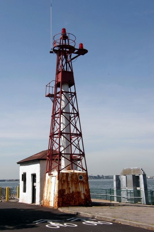 Foghorn Alley - the former lighthouse and foghorn, since demolished image. Click for full size.