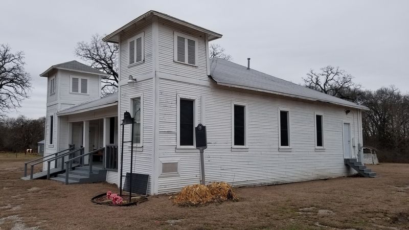 The side view of the Shiloh Primitive Baptist Church image. Click for full size.