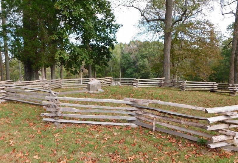 Confederate Mass Grave Memorial (Facing East) image. Click for full size.