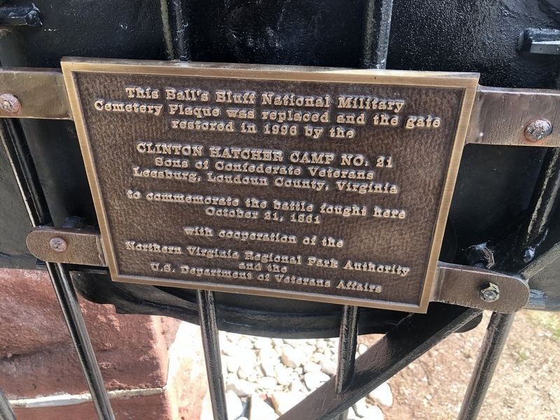 United States National Military Cemetery Marker [Back] image. Click for full size.