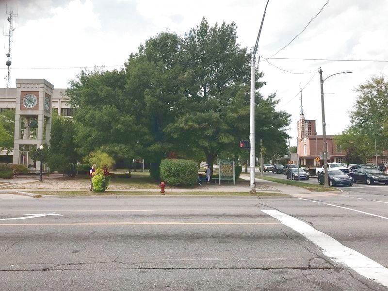 Saginaw Valley Lumbering Era Marker on the corner of S. Michigan Ave. and Court St. image. Click for full size.