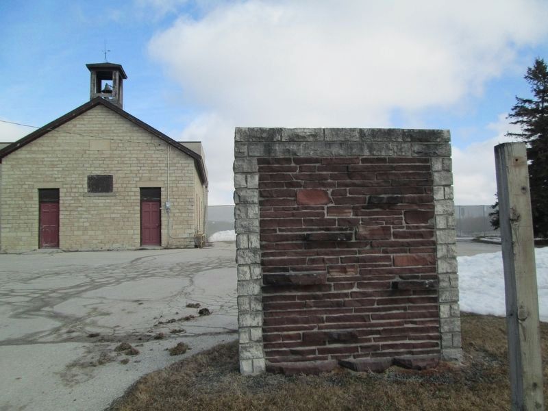 Lisbon Plank School Marker is missing. image. Click for full size.