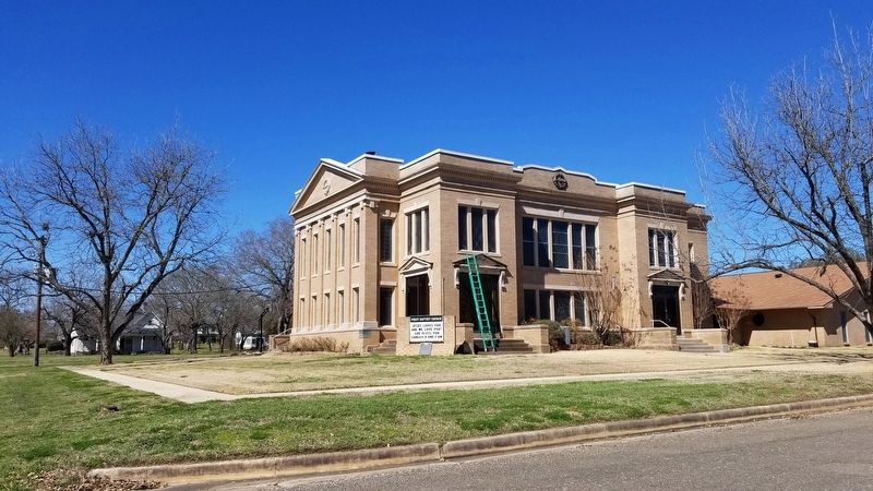 The view of the First Baptist Church from the road image. Click for full size.