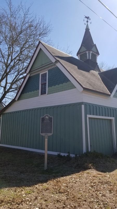 The Parish Carriage House and Marker image. Click for full size.