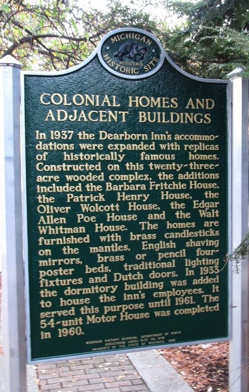 Colonial Homes and Adjacent Buildings Marker image. Click for full size.