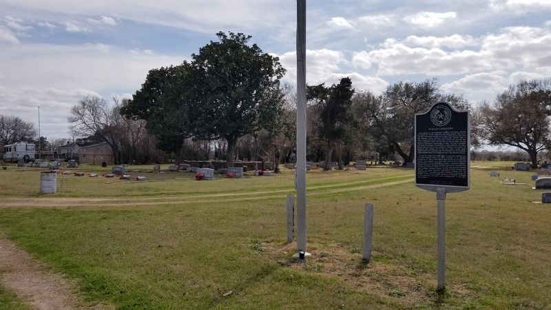 The Wallis Cemetery and Marker image. Click for full size.