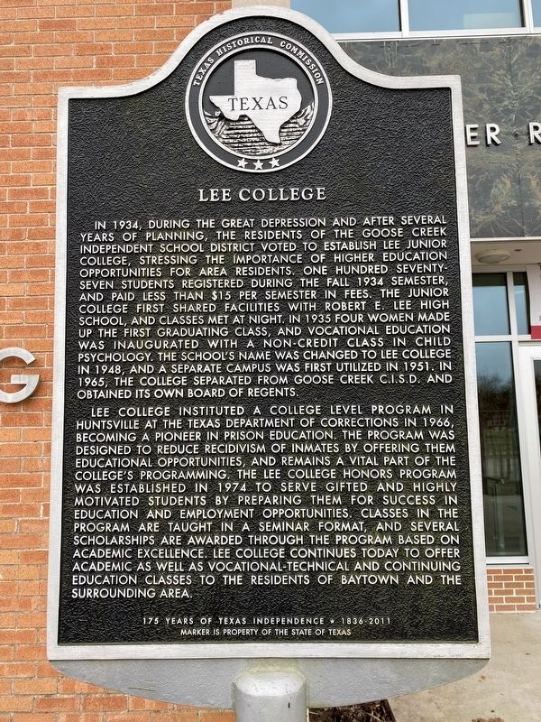 Lee College Marker image. Click for full size.