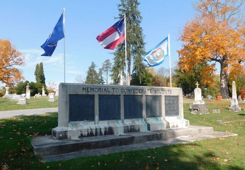 Memorial To Confederate Soldiers Marker image. Click for full size.