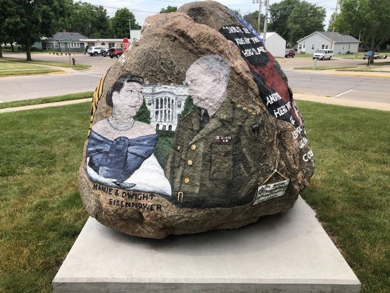 Boone Freedom Rock Veterans Memorial South Side image. Click for full size.