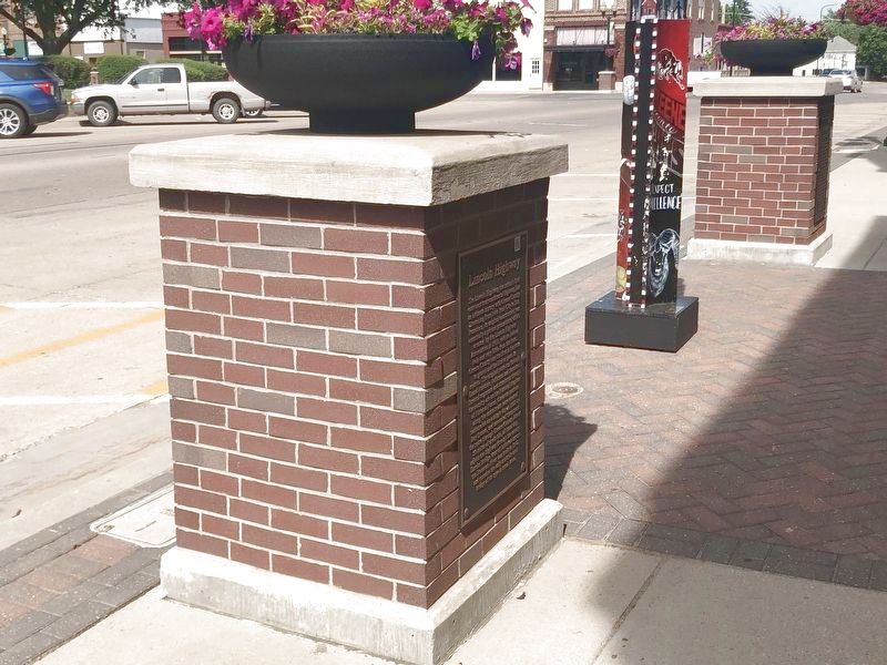 Lincoln Highway Marker image. Click for full size.