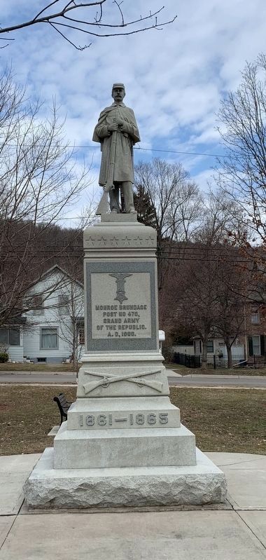 Front Face of Urbana Civil War Memorial image. Click for full size.