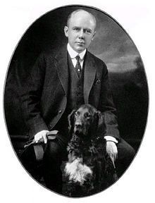 Maine Governor Percival Proctor Baxter with his Irish Setter Garry Owen image. Click for full size.