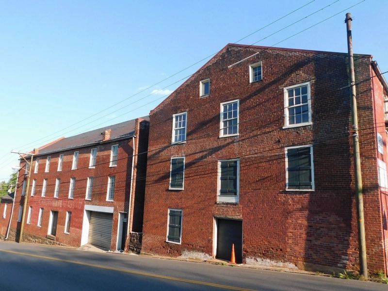 Lynchburg Tobacco Factory image. Click for full size.