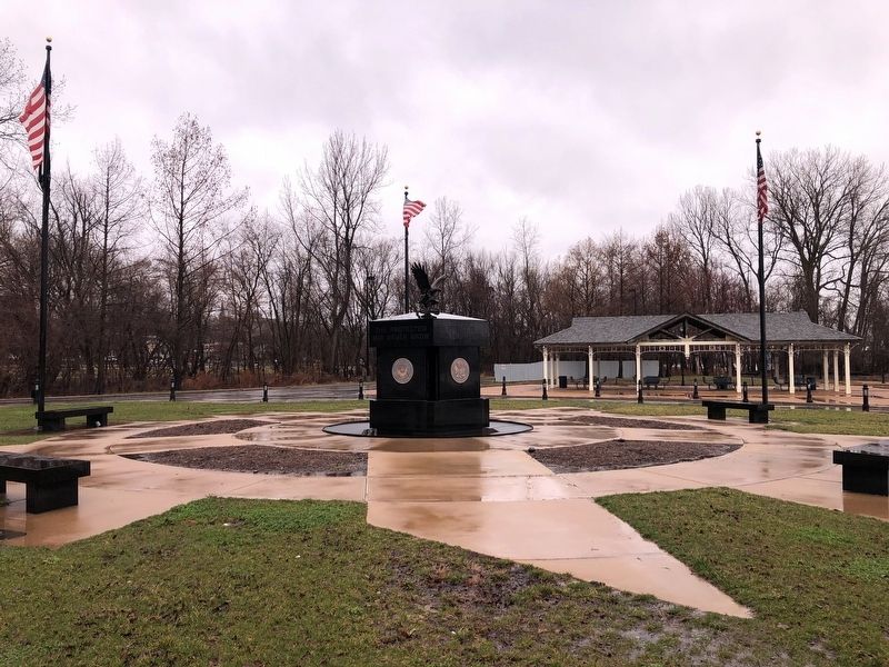 Veterans Memorial image. Click for full size.