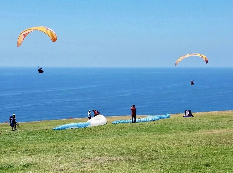 Torrey Pines Gliderport. Click for full size. Torrey Pines Gliderport image. Click for full size.