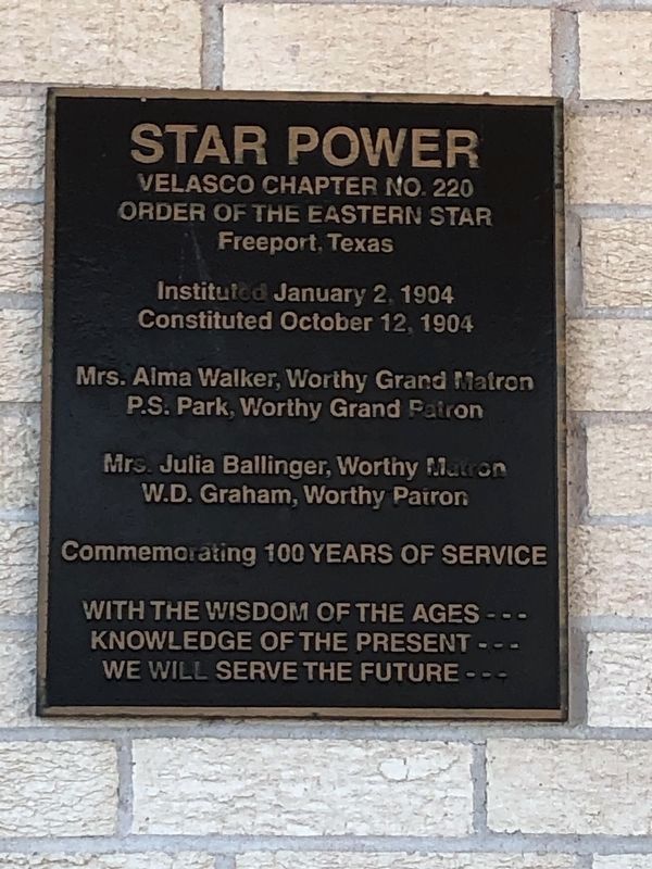 An additional marker on the building near the front door image. Click for full size.