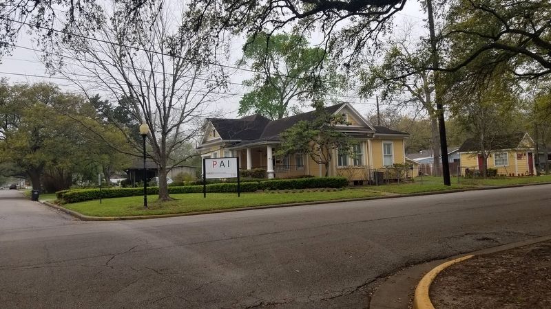 The view of the Stewart-Lott Home from the road image. Click for full size.