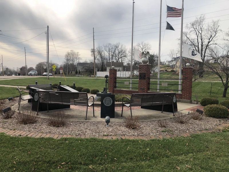 Glen Carbon Veterans Monument image. Click for full size.