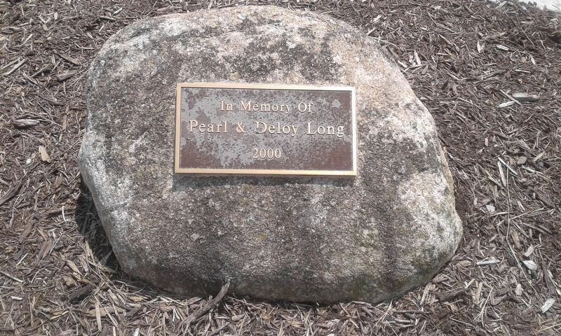 Dedication plaque on the grounds of the church image. Click for full size.