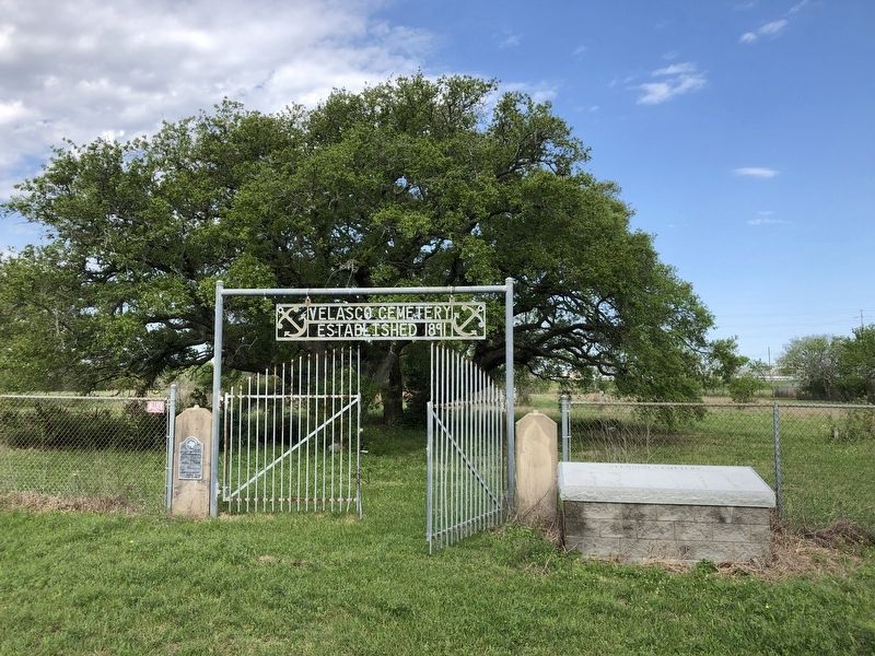 Velasco Cemetery Marker, on left gate post image. Click for full size.