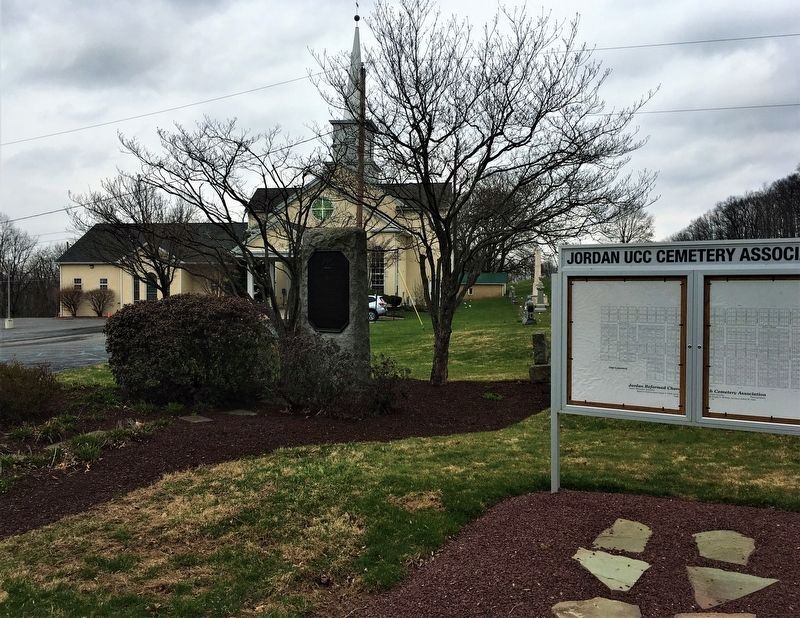 Marker as seen from the road, with the church in the background image. Click for full size.