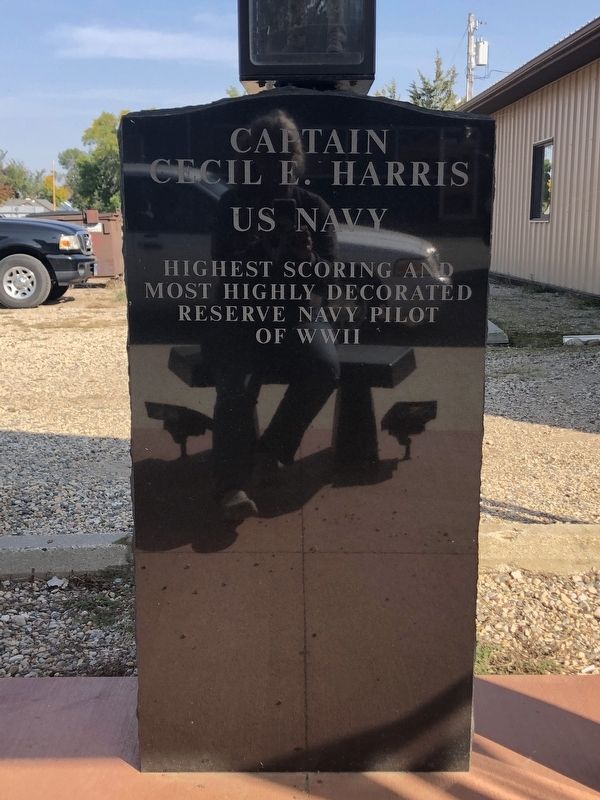 Crestbard, South Dakota Veterans Memorial image. Click for full size.