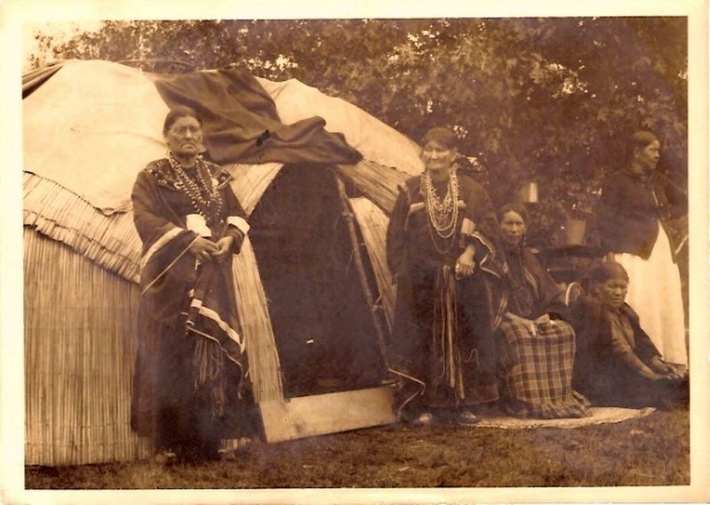 "Menominee women on the reservation, ca. 1913-1918" image. Click for full size.