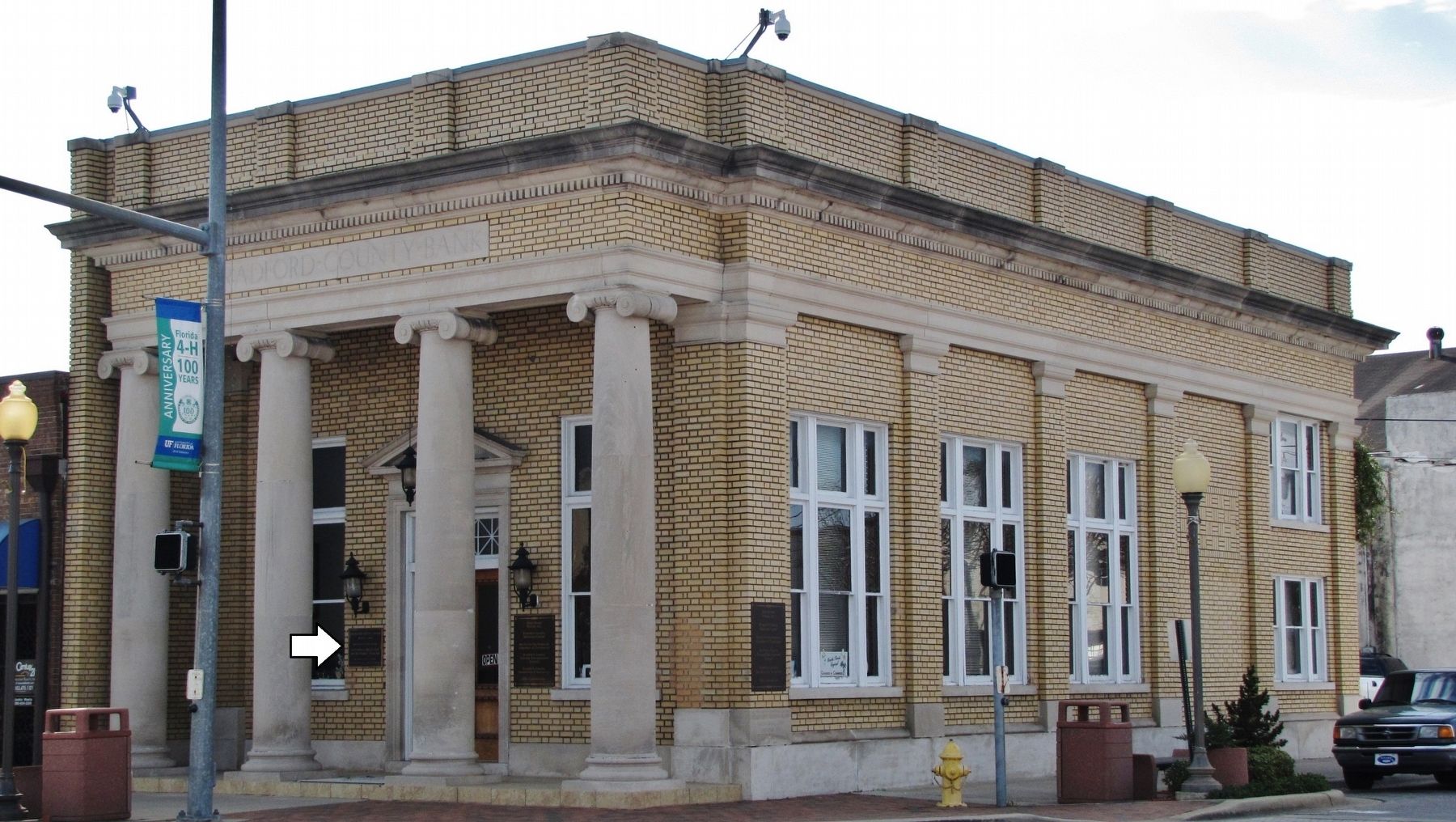 Bradford County Bank Building image. Click for full size.