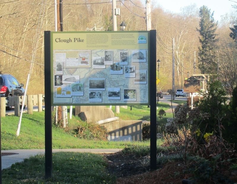 Clough Pike Marker image. Click for full size.