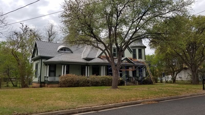 The view of the Moore House from the road image. Click for full size.