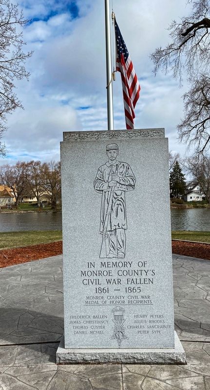 Monroe County Civil War Fallen Soldiers Memorial image. Click for full size.