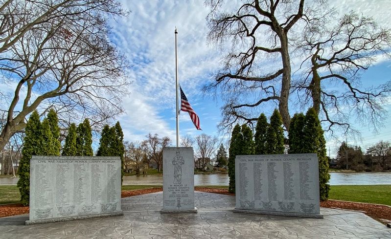 Monroe County Civil War Fallen Soldiers Memorial image. Click for full size.