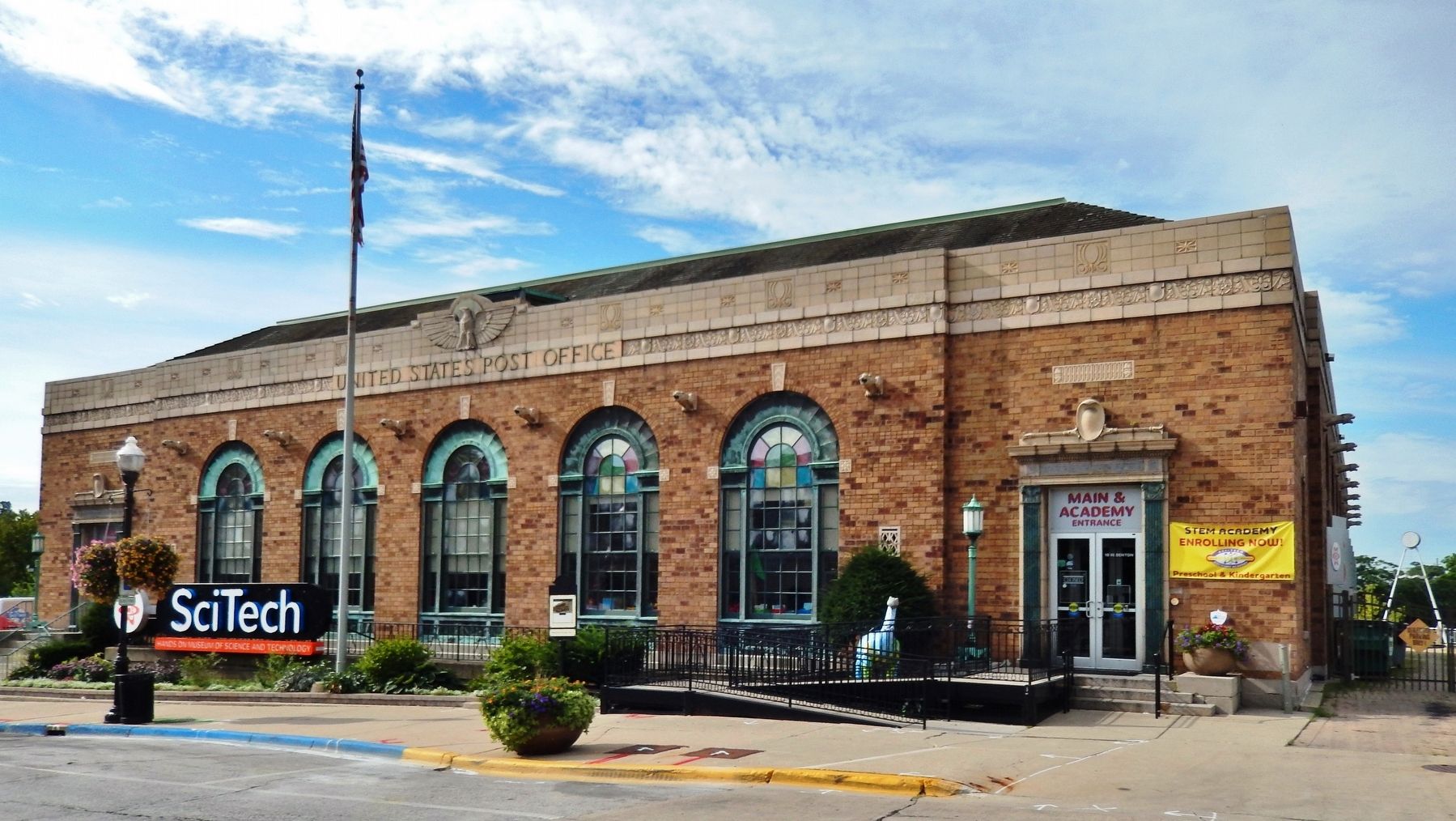 Former U.S. Post Office image. Click for full size.