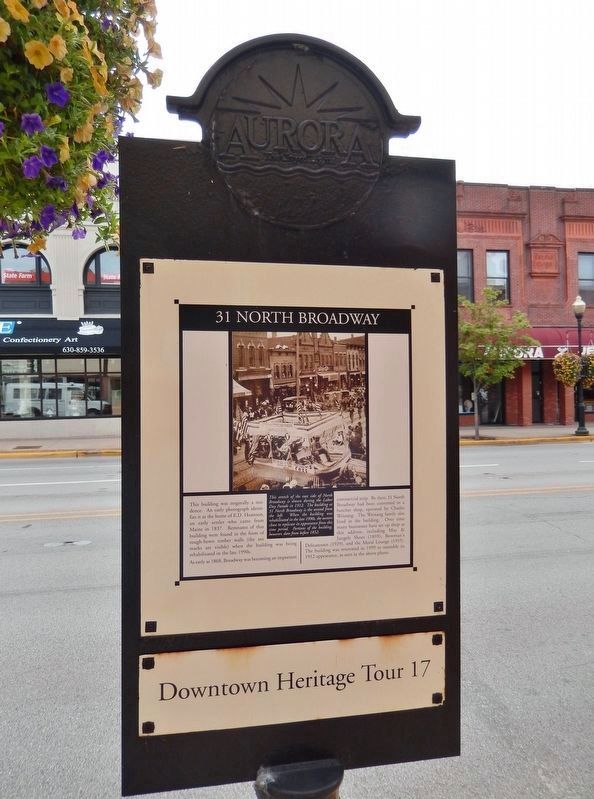 31 North Broadway Marker. Click for full size. 31 North Broadway Marker image. Click for full size.