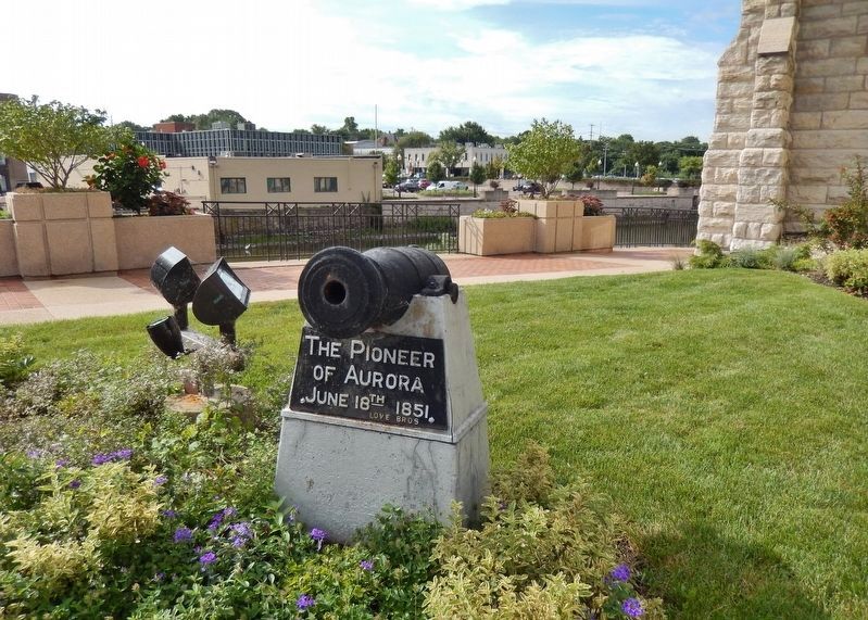 Civil War Cannon (<i>in front of GAR Hall</i>). Click for full size. Civil War Cannon (<i>in front of GAR Hall</i>) image. Click for full size.