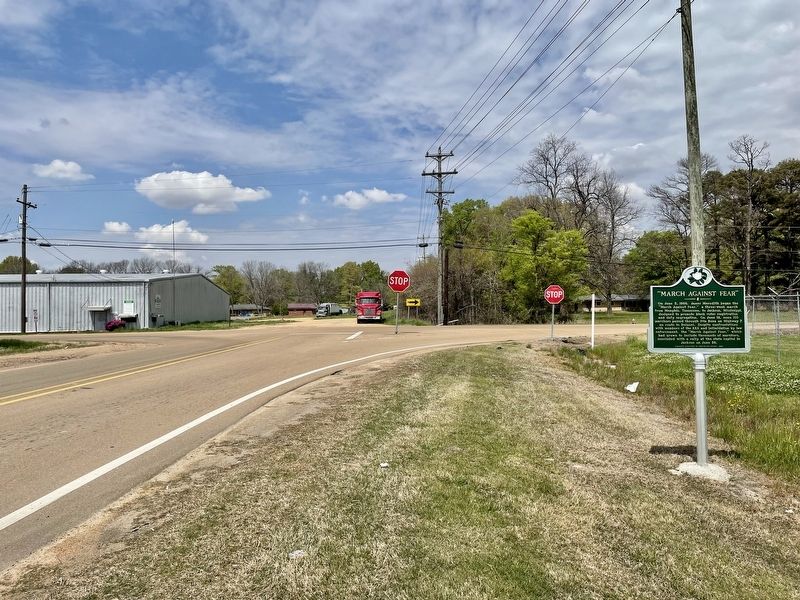 "March Against Fear" Marker looking north. image. Click for full size.
