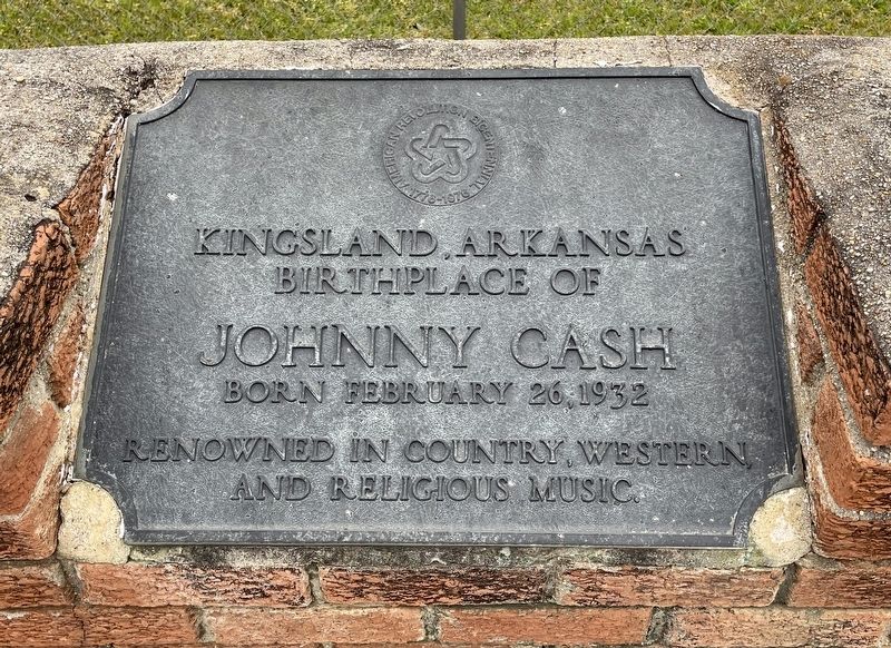 Nearby Johnny Cash Birthplace Monument plaque.. Click for full size. Nearby Johnny Cash Birthplace Monument plaque. image. Click for full size.