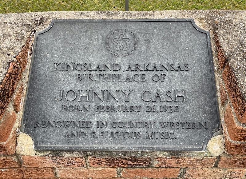 Nearby Johnny Cash Birthplace Monument plaque. image. Click for full size.