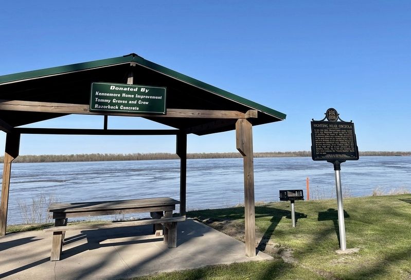 Marker with the Mississippi River in background. image. Click for full size.