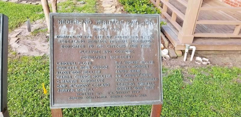 An additional nearby dedication plaque image. Click for full size.
