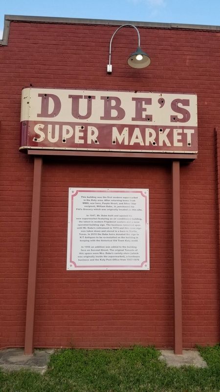 Dube's Super Market Marker image. Click for full size.