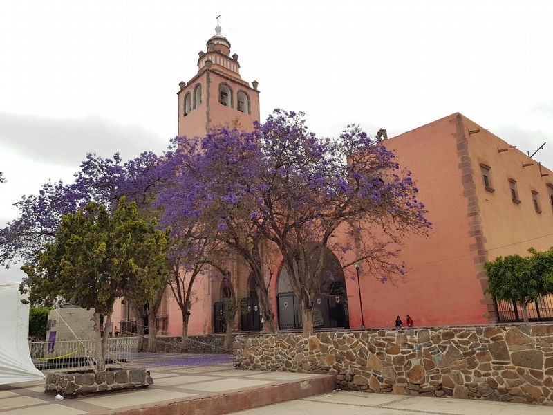 Convent of San Miguel Archangel Ixmiquilpan and Marker image. Click for full size.