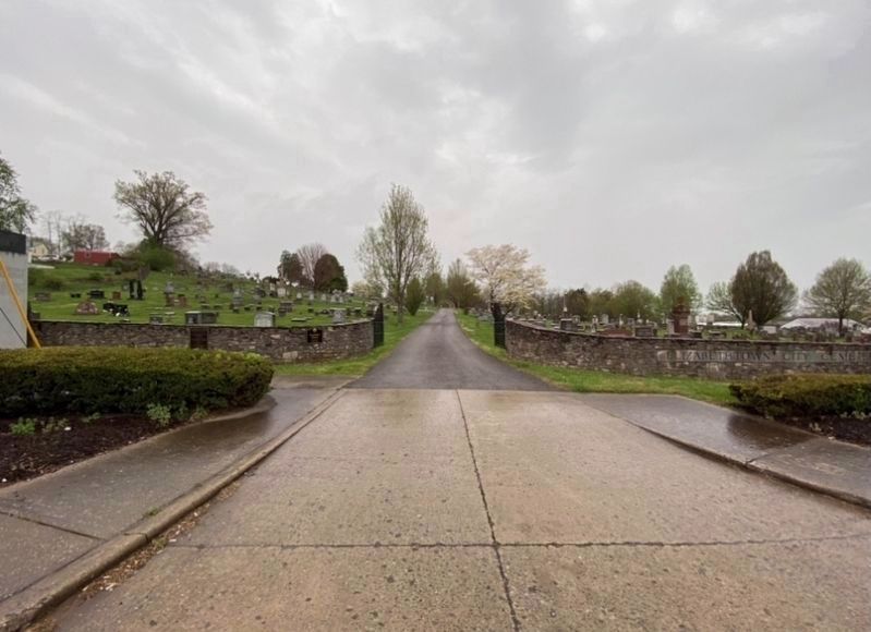 The entrance to the Elizabethtown City Cemetery image. Click for full size.