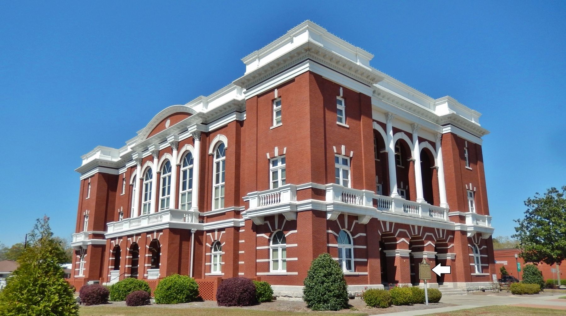Tattnall County Courthouse image. Click for full size.